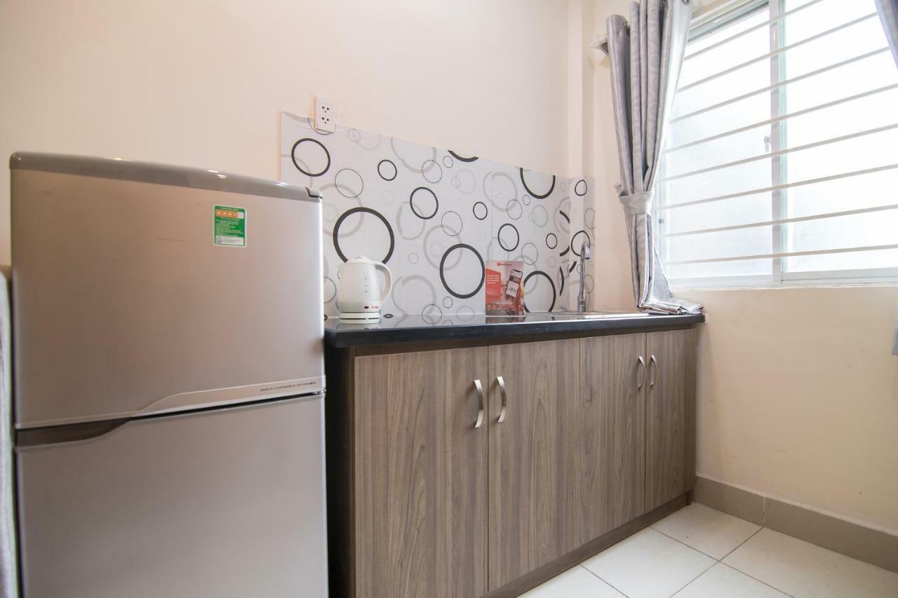 Reddoorz @ Hai Ba Trung Street Хошимин Экстерьер фото