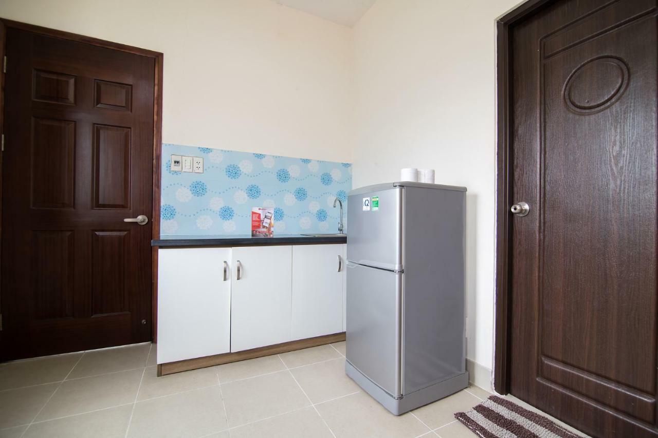 Reddoorz @ Hai Ba Trung Street Хошимин Экстерьер фото