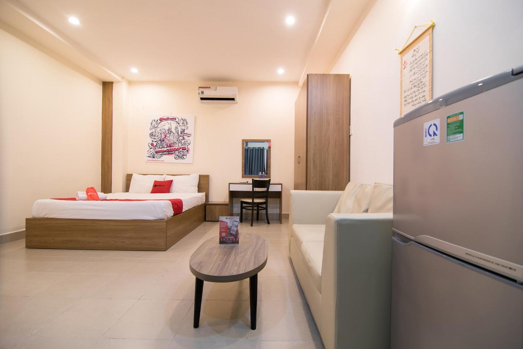 Reddoorz @ Hai Ba Trung Street Хошимин Экстерьер фото